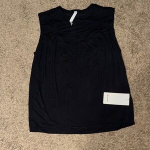 Lululemon Charcoal Tee